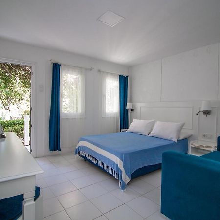 Blue & White Hotel Çıralı Exteriör bild