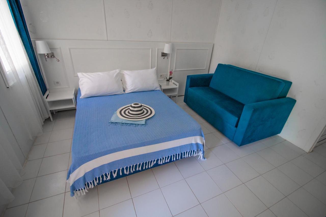 Blue & White Hotel Çıralı Exteriör bild