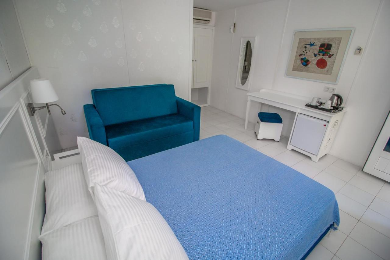 Blue & White Hotel Çıralı Exteriör bild