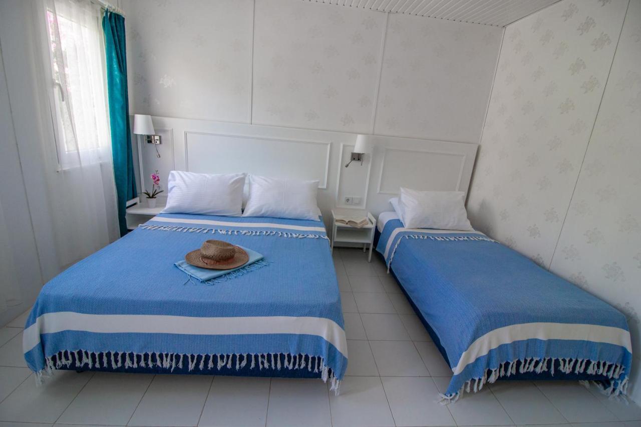 Blue & White Hotel Çıralı Exteriör bild